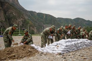 外媒爆料：前河北外援拉维齐上月试图拿剪刀自残，受伤被送医院